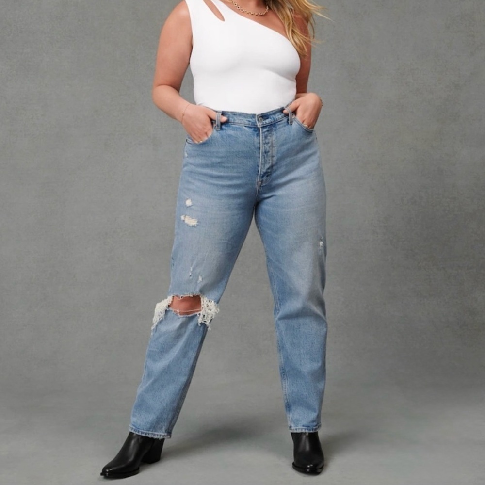 Abercrombie The Dad High Rise Curve Love Women’s Light Wash Jeand Sz 20 Short
